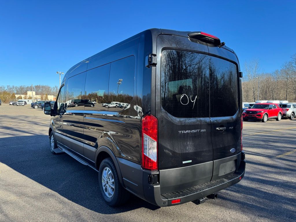2024 Ford Transit XLT photo 3