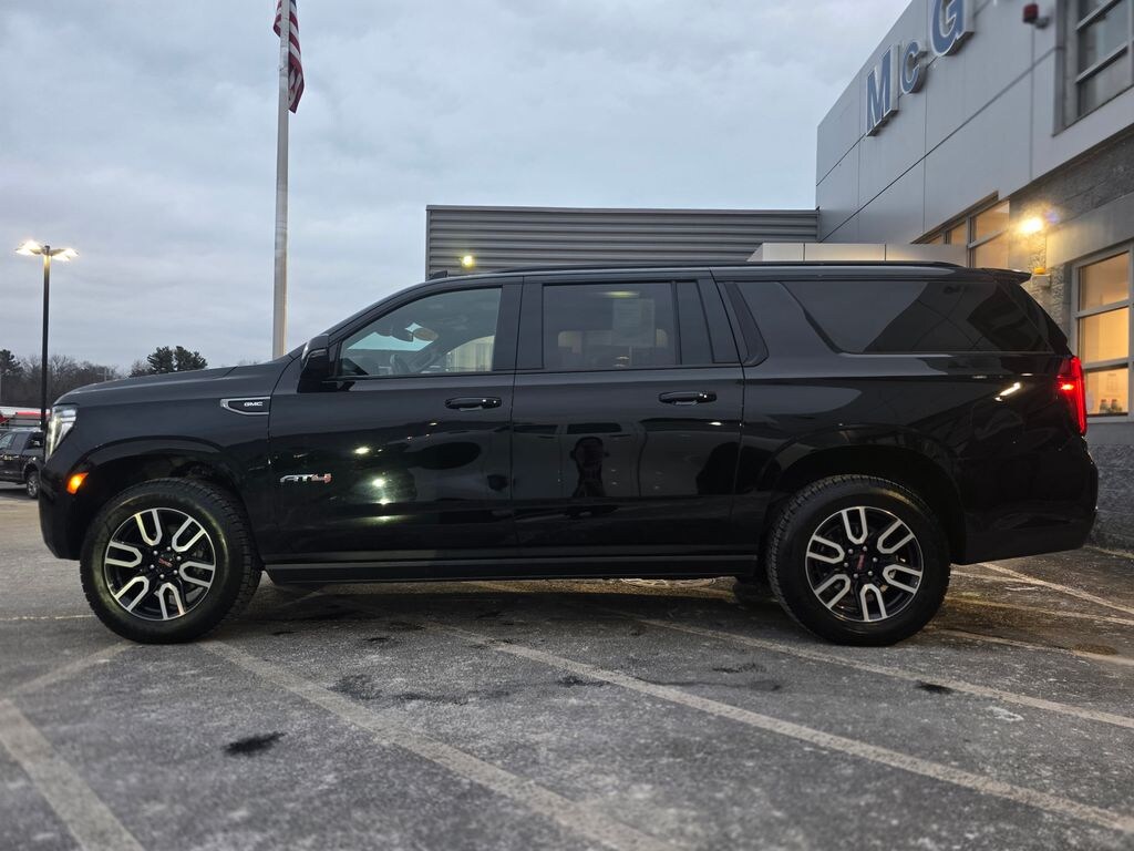 Used 2023 GMC Yukon XL AT4 SUV