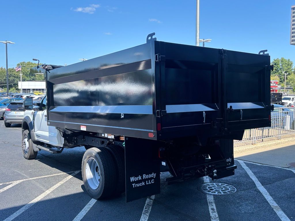 2024 Ford F-600 photo 3