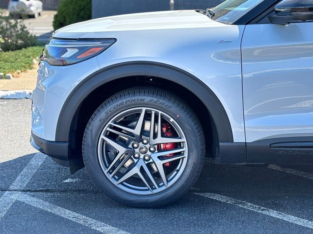 New 2026 Ford Explorer ST-Line SUV