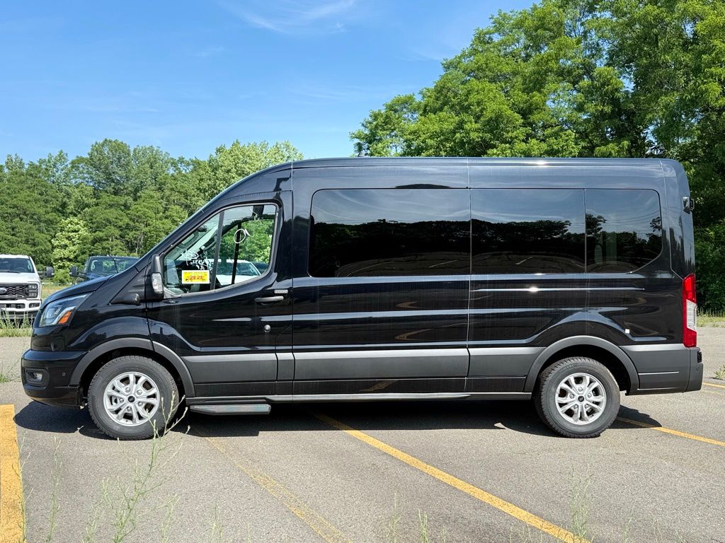 2024 Ford Transit XLT photo 2