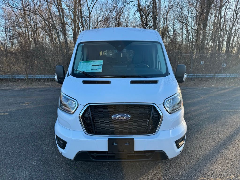2024 Ford Transit Passenger Van XLT - Photo 10