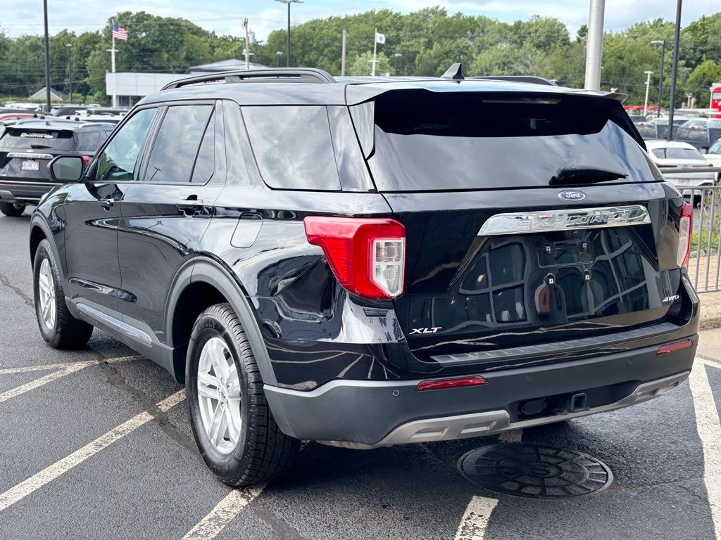 2022 Ford Explorer XLT photo 4
