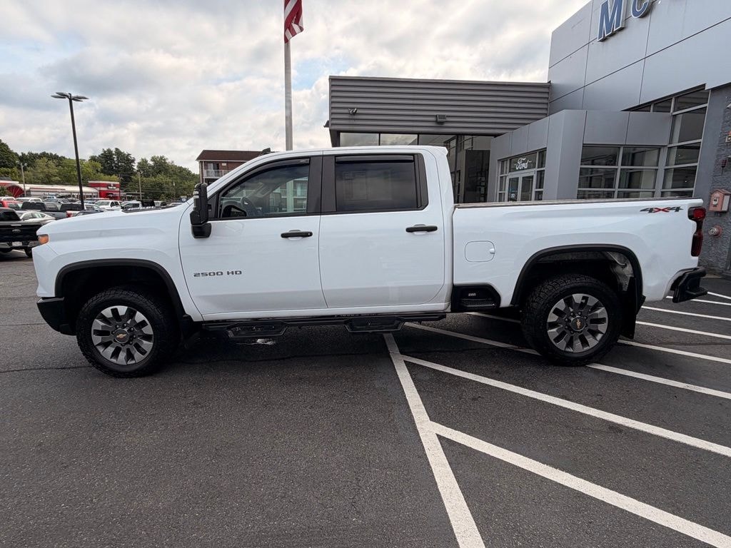 Used 2024 Chevrolet Silverado 2500 HD Custom Truck Crew Cab