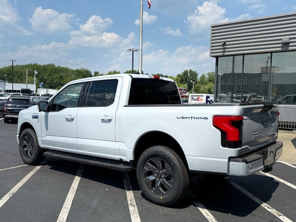New 2025 Ford F-150 Lightning Flash 300 mile (eAWD) EPA-est. range TRUCK