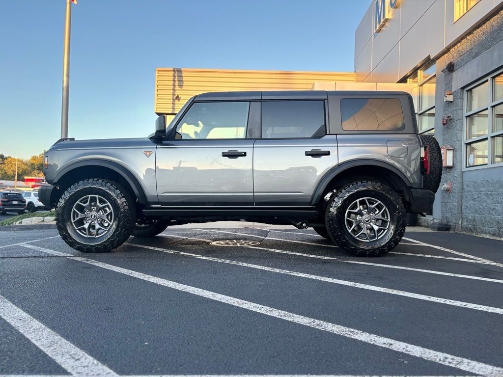 New 2025 Ford Bronco Badlands SUV