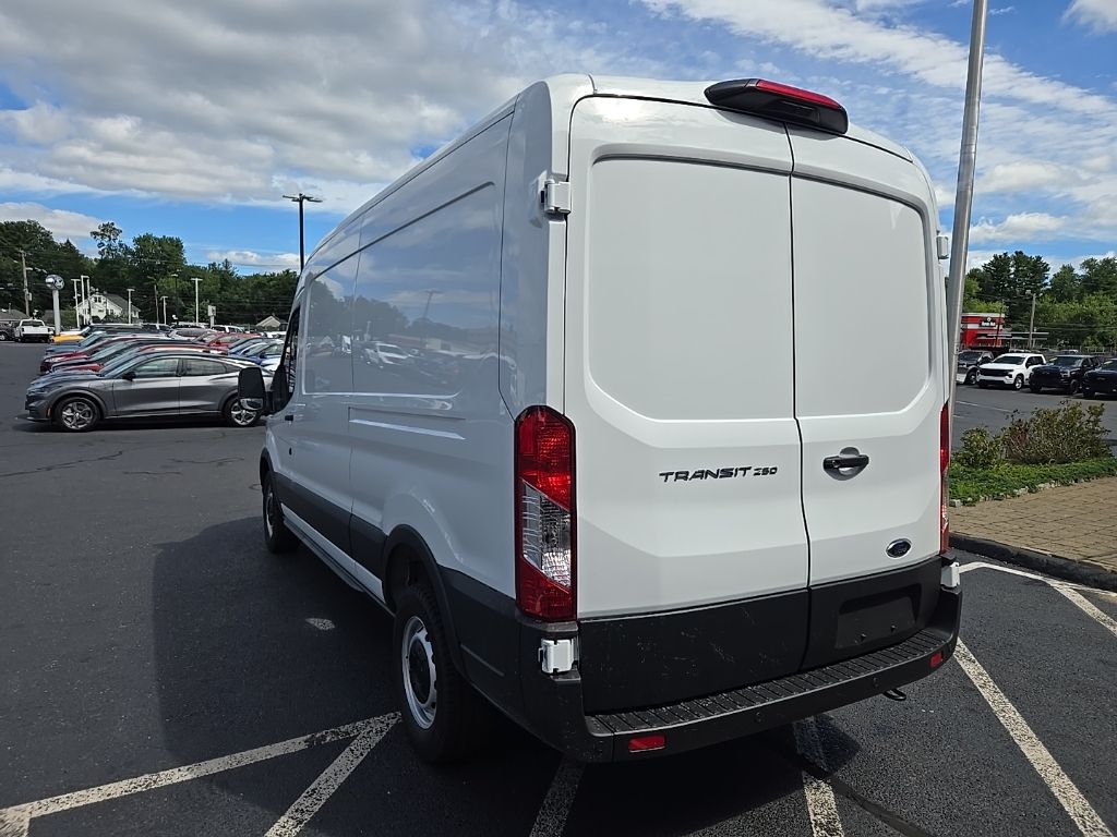 2025 Ford Transit photo 3