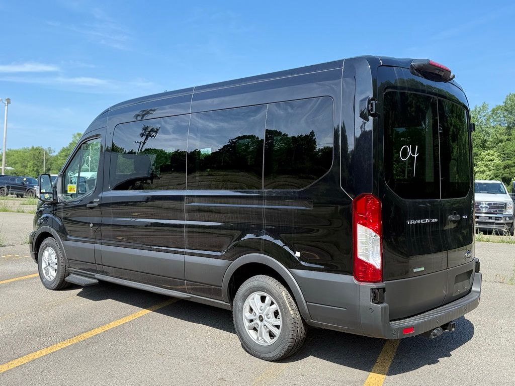 2024 Ford Transit XLT photo 4
