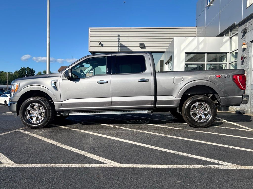 2022 Ford F-150 XLT photo 2