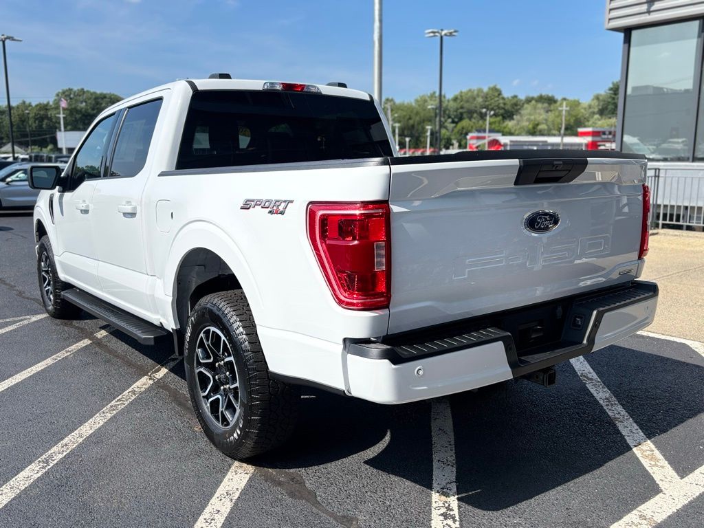 2023 Ford F-150 XLT photo 2