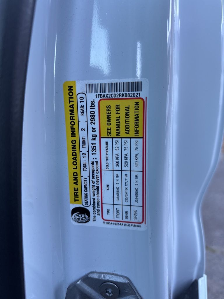 2024 Ford Transit Passenger Van XLT - Photo 24