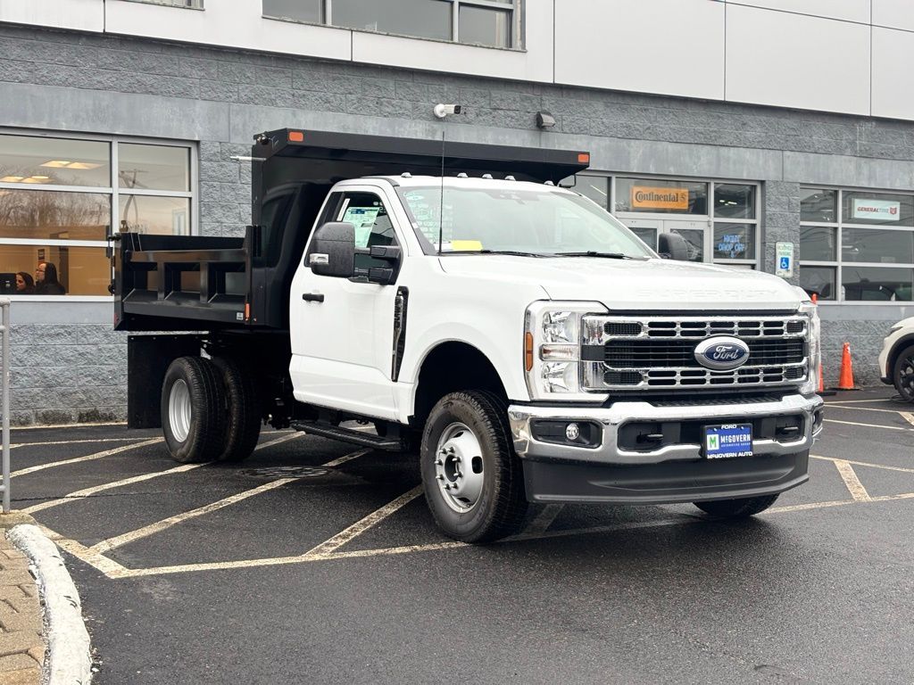 2026 Ford F-350 Super Duty Chassis Cab XL - Photo 7