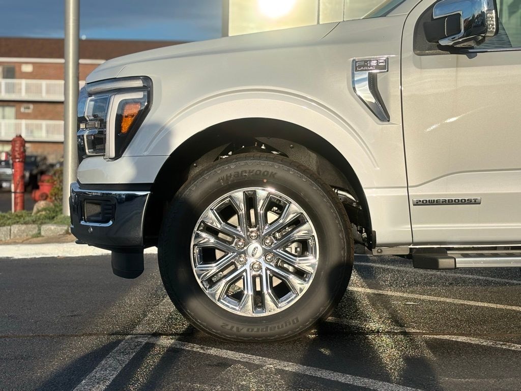 New 2025 Ford F-150 Lariat Truck SuperCrew Cab