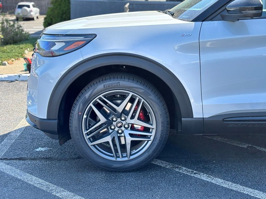 New 2026 Ford Explorer ST-Line SUV