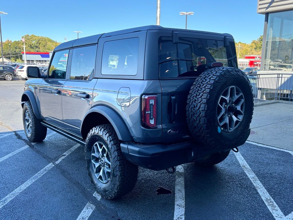2025 Ford Bronco Badlands photo 4