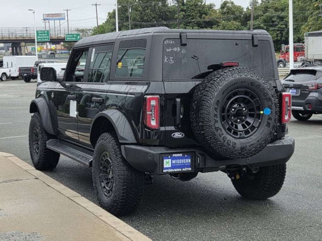 New 2026 Ford Bronco Outer Banks SUV
