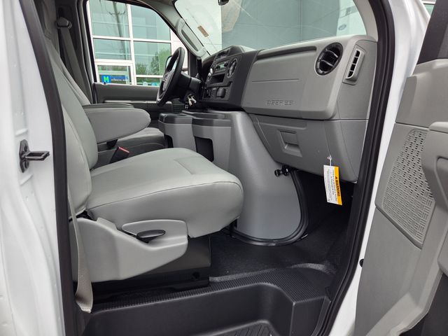 2026 Ford E-Series Cutaway Base - Photo 13