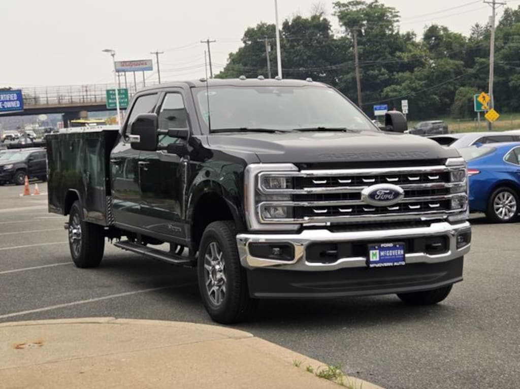 New 2026 Ford F-350SD Chassis