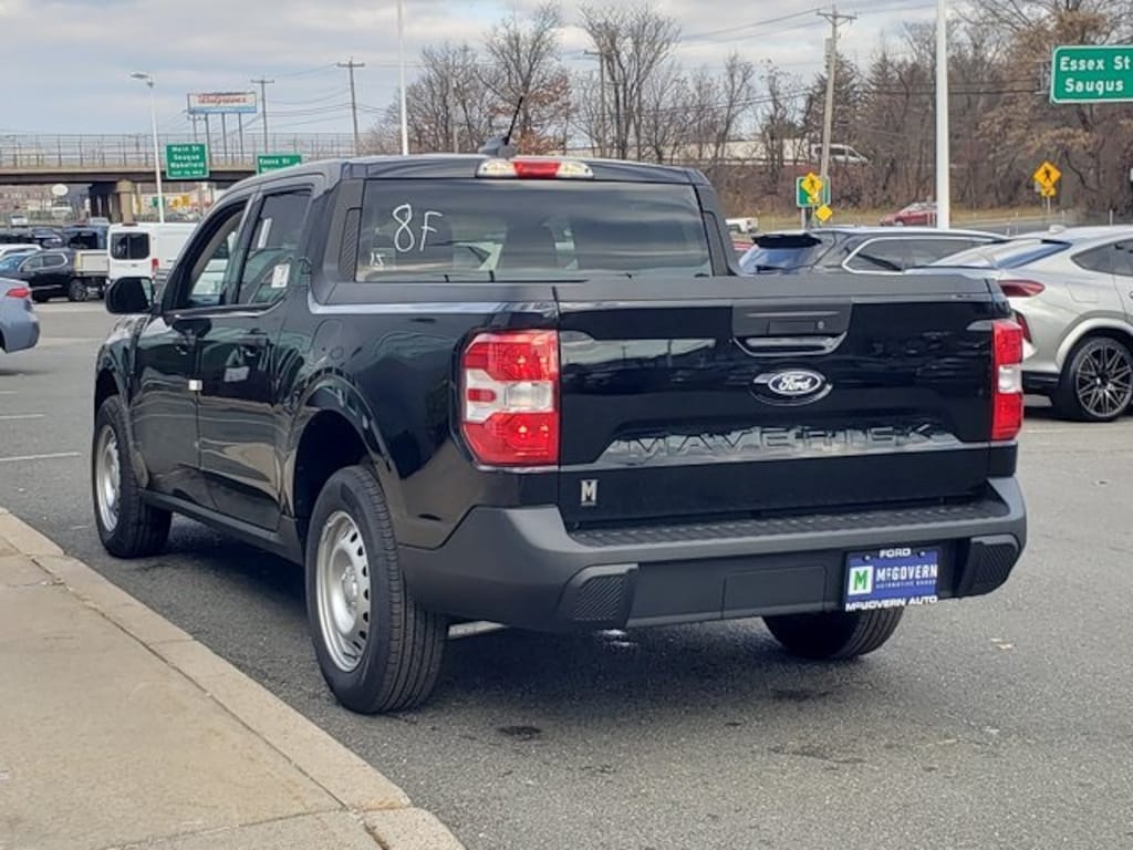 New 2025 Ford Maverick XL Truck