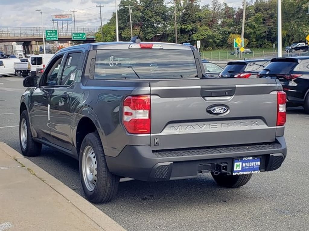 New 2025 Ford Maverick XL Truck