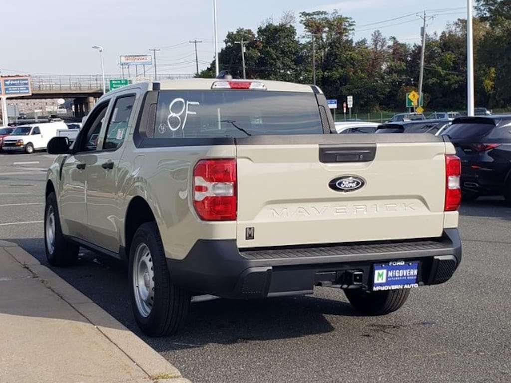 New 2025 Ford Maverick XL Truck