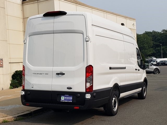 2025 Ford Transit photo 3