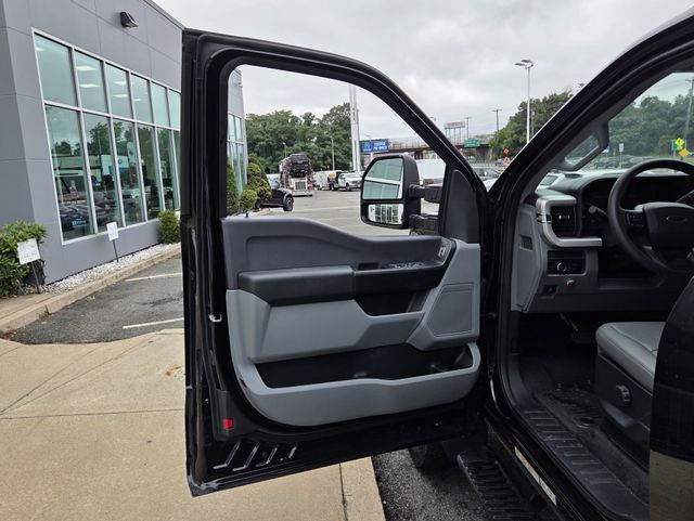 2026 Ford F-550 Super Duty Chassis Cab XL - Photo 9