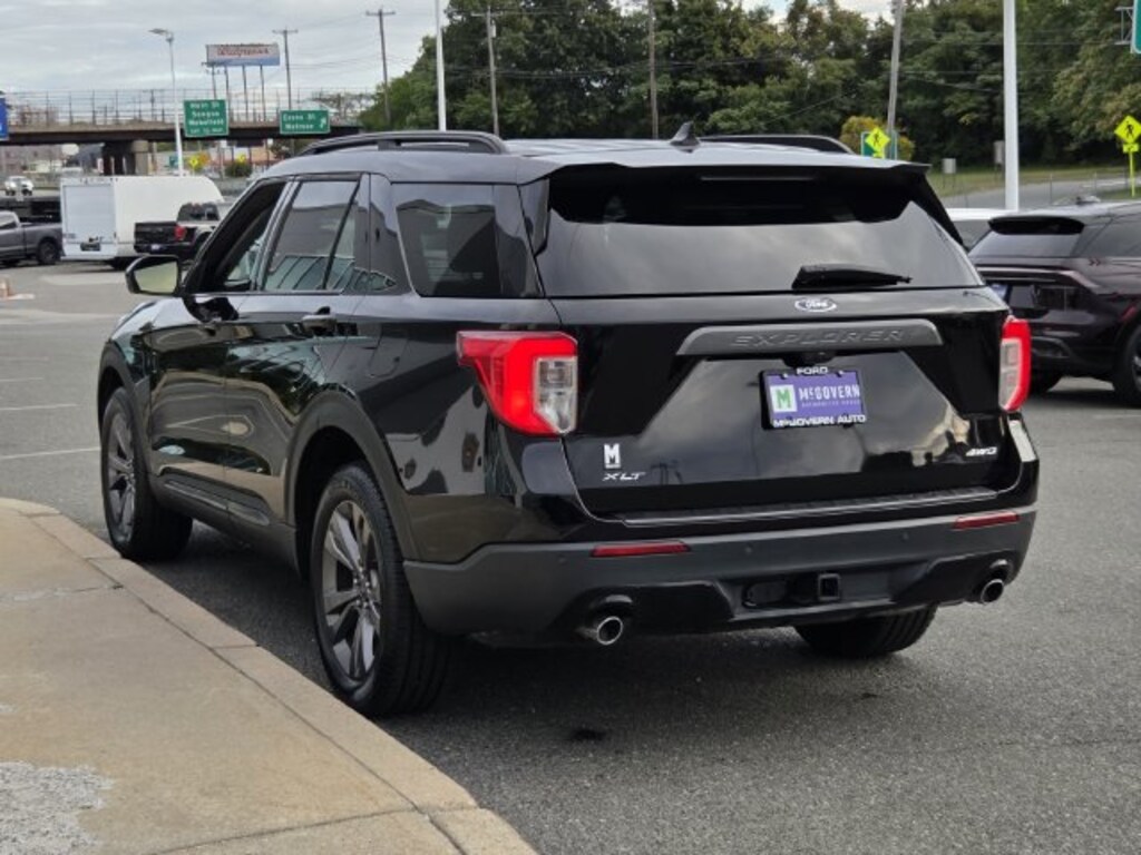 Used 2023 Ford Explorer XLT SUV