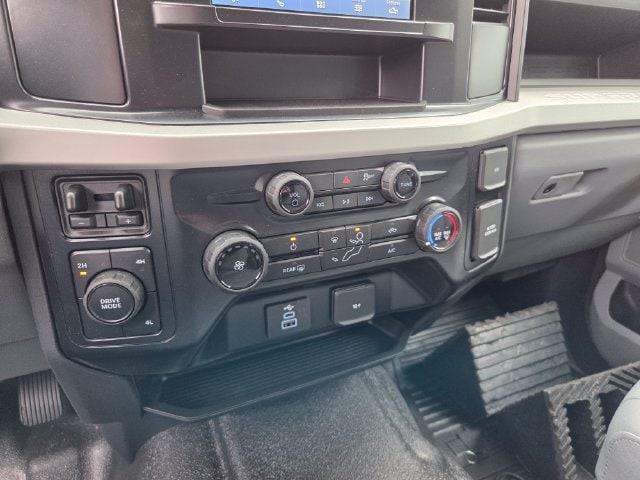 2026 Ford F-550 Super Duty Chassis Cab XL - Photo 20