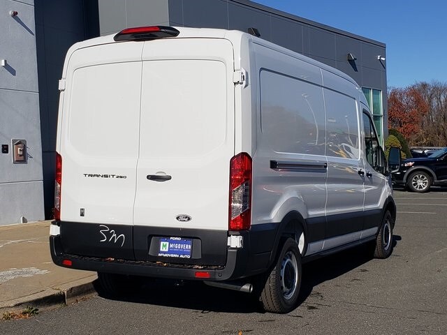 2026 Ford Transit photo 3