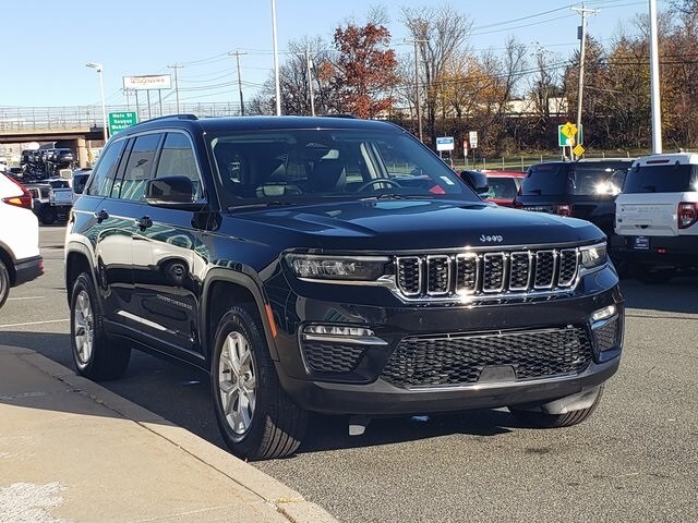 2023 Jeep Grand Cherokee Limited photo 4