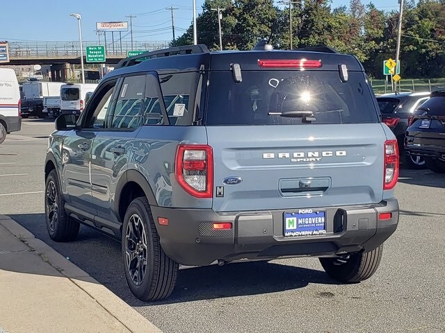 2025 Ford Bronco Sport Outer Banks photo 2