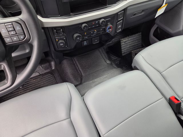 2026 Ford F-550 Super Duty Chassis Cab XL - Photo 19
