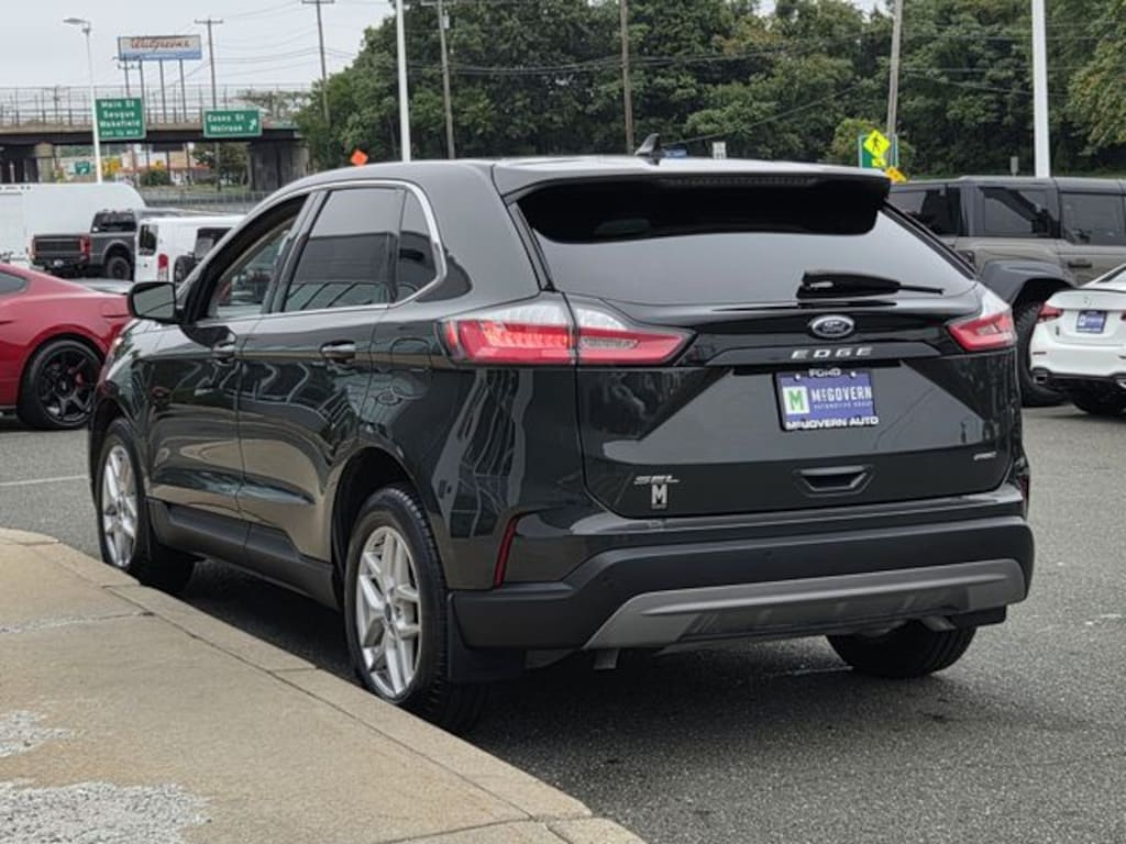 Used 2022 Ford Edge SEL SUV
