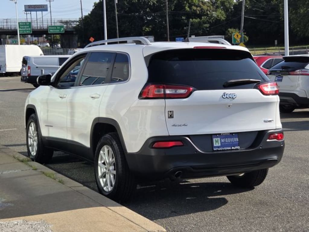 Used 2018 Jeep Cherokee Latitude Plus SUV