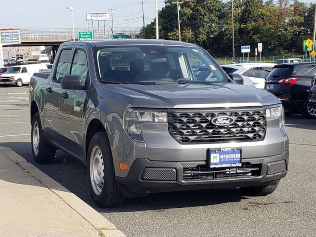 New 2025 Ford Maverick XL Truck