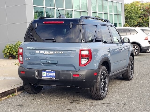 2025 Ford Bronco Sport Outer Banks photo 2