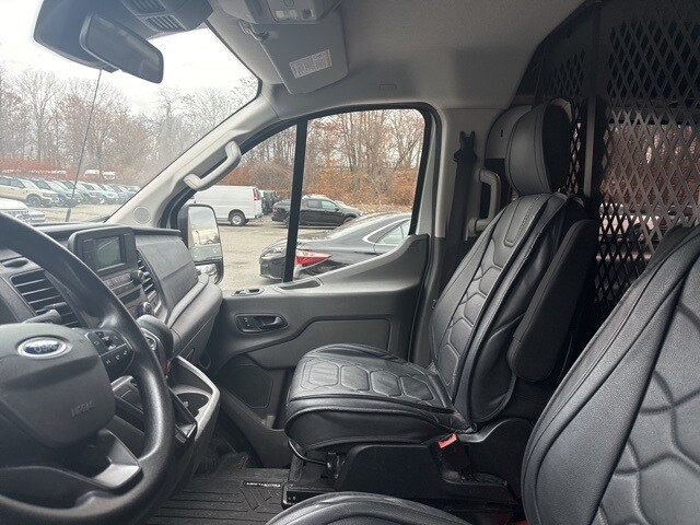 2021 Ford Transit photo 2