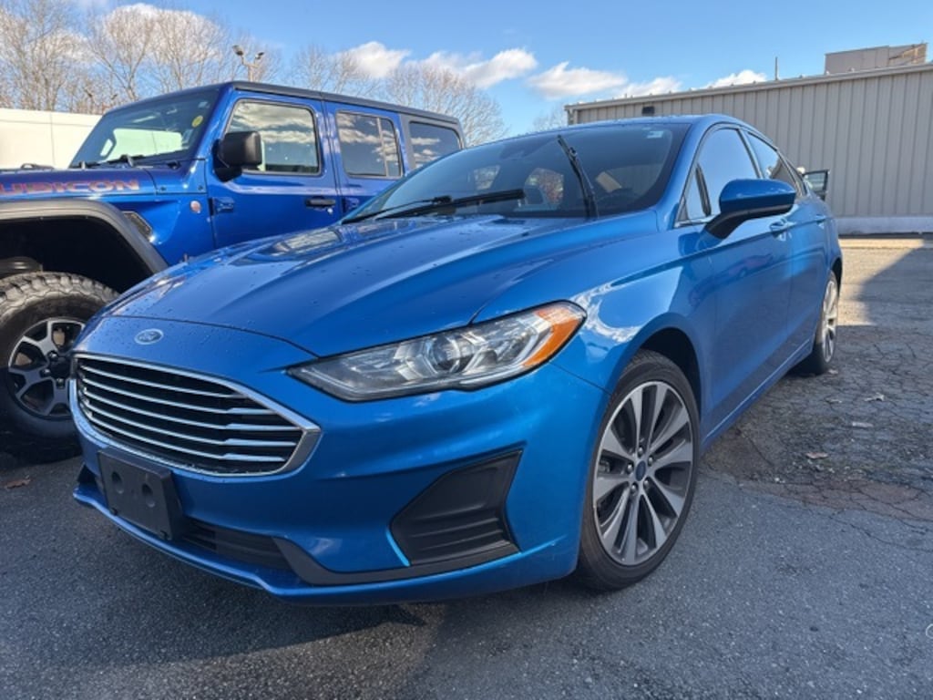 Used 2020 Ford Fusion SE Sedan