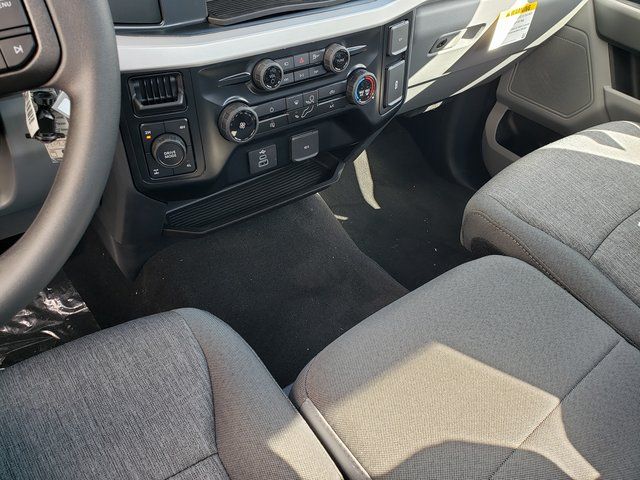 2026 Ford F-350 Super Duty XL - Photo 17