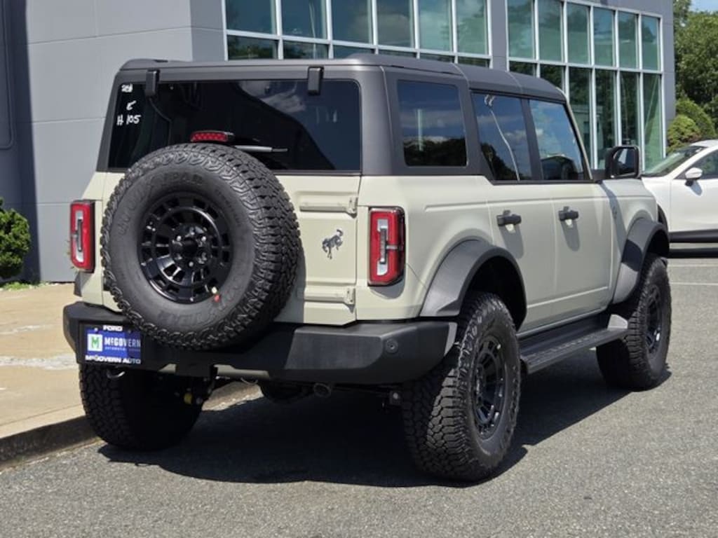 New 2026 Ford Bronco Outer Banks SUV