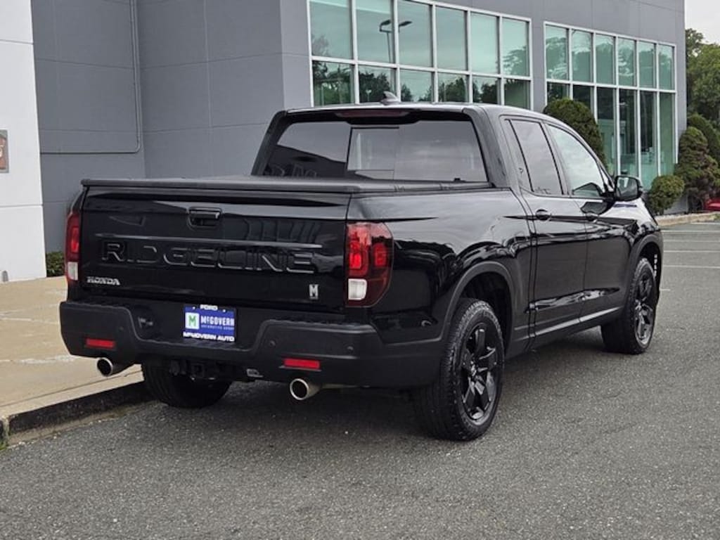 Used 2025 Honda Ridgeline Black Edition Truck