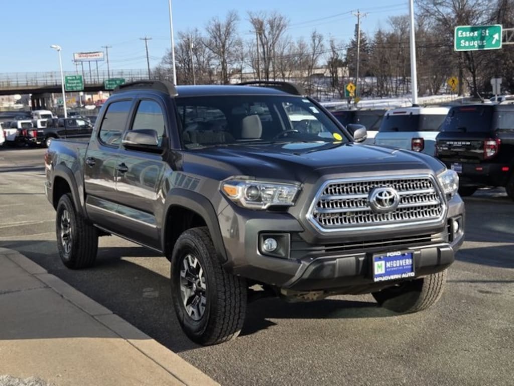 Used 2017 Toyota Tacoma TRD Off-Road Truck