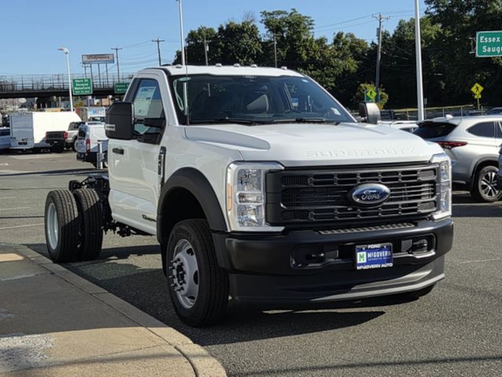 New 2026 Ford F-450SD Chassis