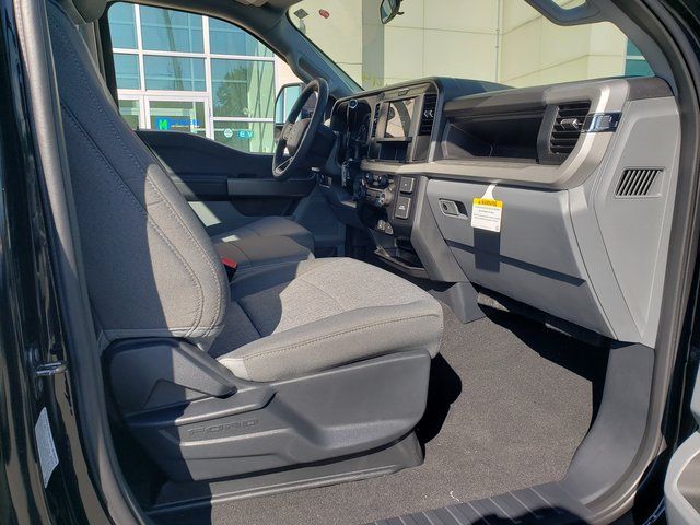 2026 Ford F-350 Super Duty XL - Photo 15