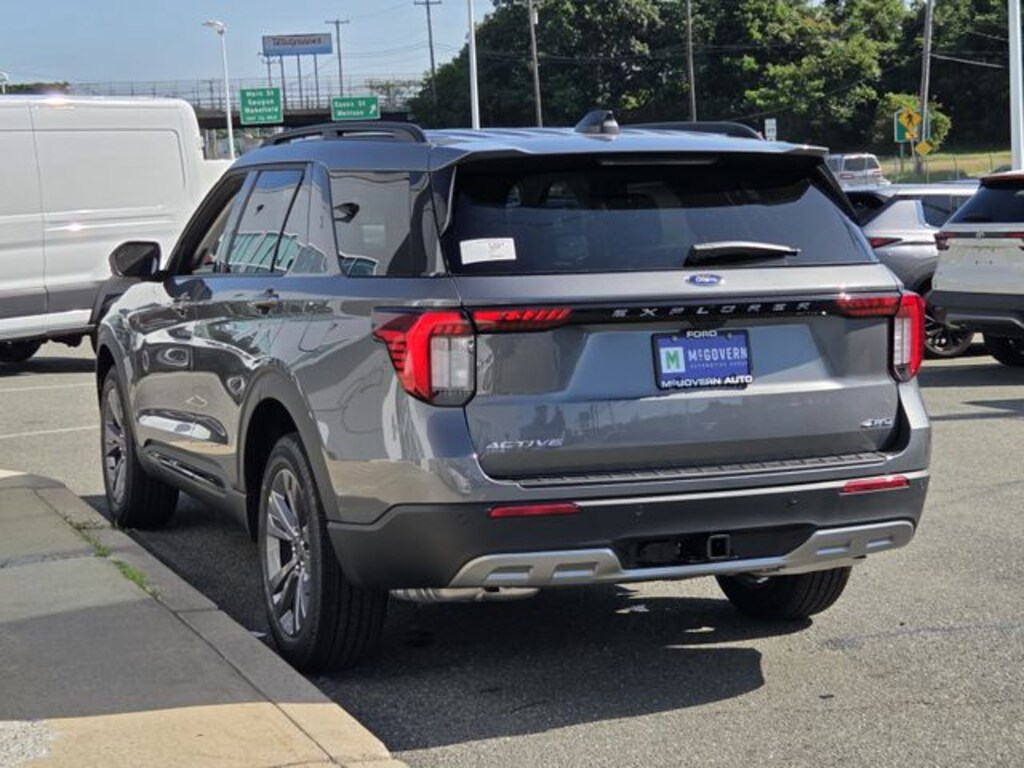 New 2026 Ford Explorer Active SUV