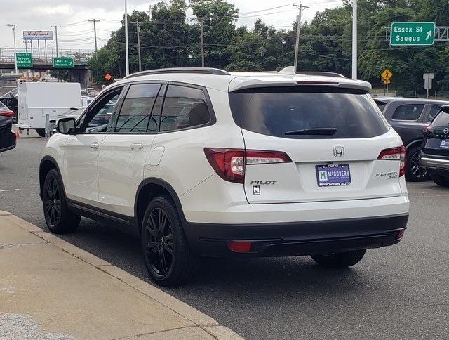 Used 2022 Honda Pilot Black Edition with VIN 5FNYF6H72NB033385 for sale in Saugus, MA