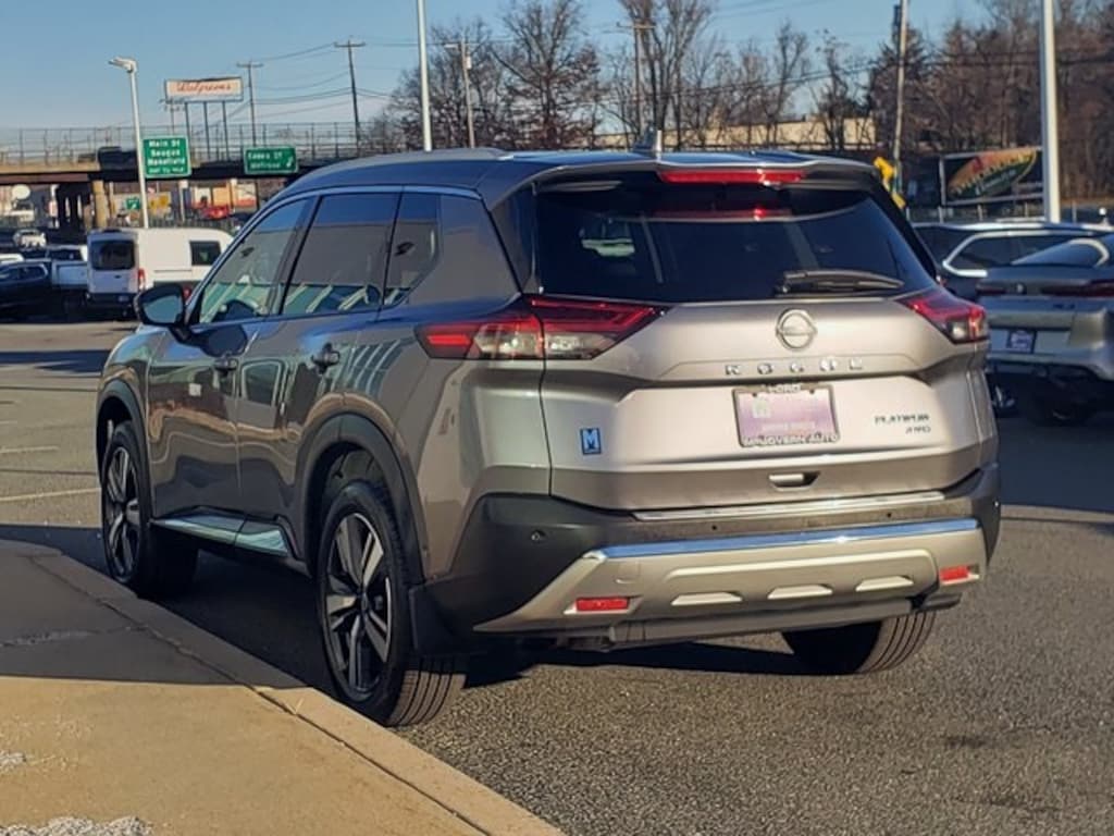 Used 2023 Nissan Rogue Platinum SUV