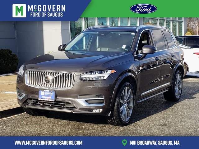 2023 Volvo XC90 Plus's photo