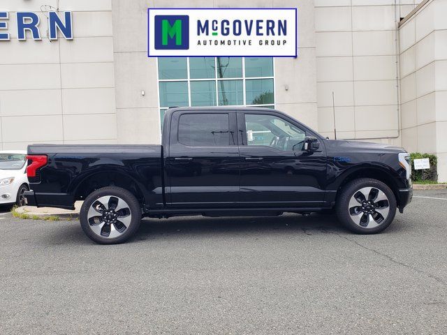 2025 Ford F-150 Lightning Platinum - Photo 9